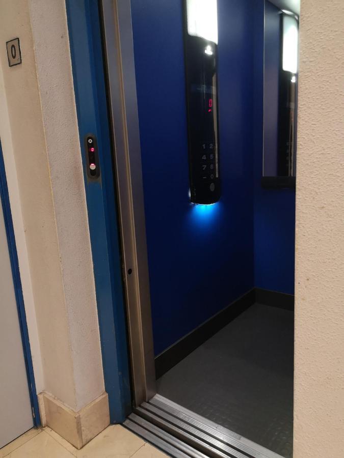 Suite Bilbao Arena Con Plaza De Garaje Eksteriør bilde